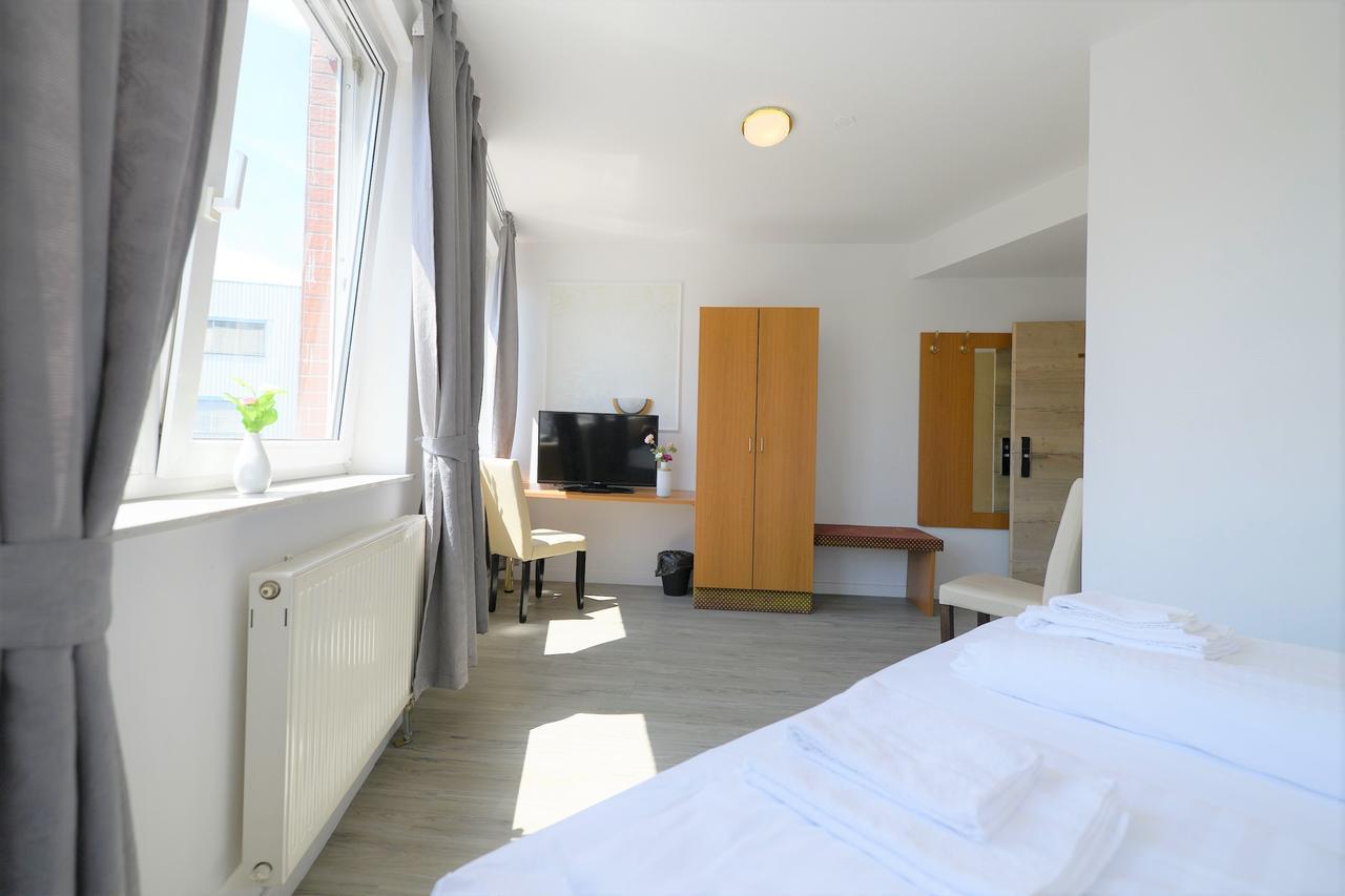 Hotel Best One Rossdorf  Екстер'єр фото